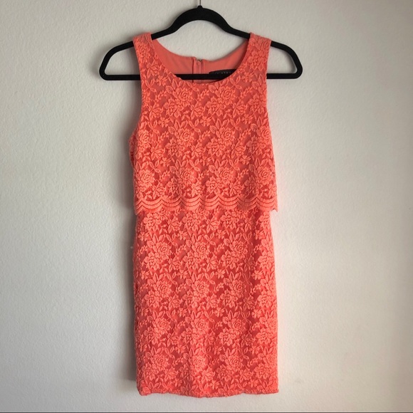 City Studio Dresses & Skirts - Coral lace bodycon dress